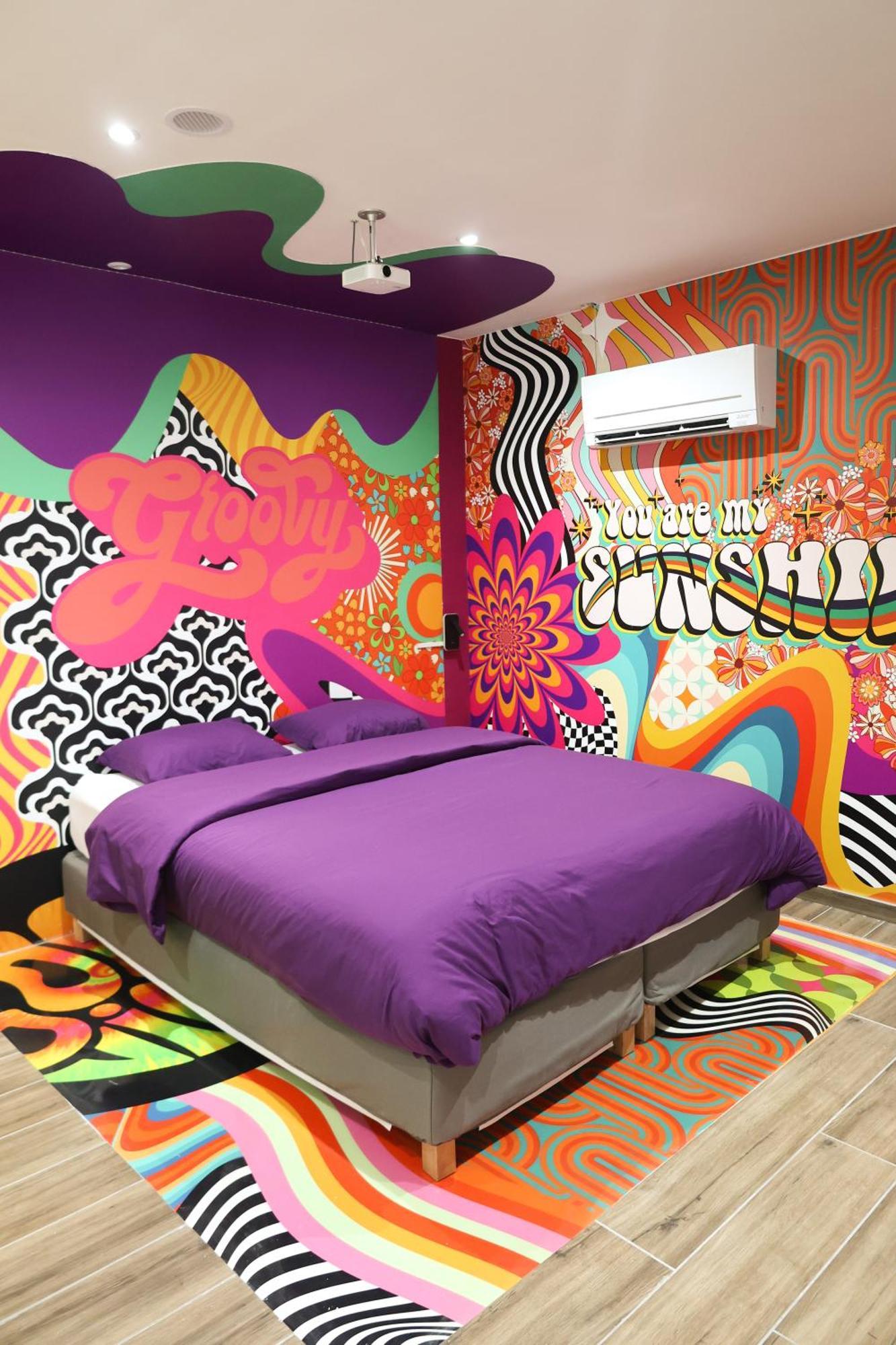 Capsule Groovy-Jacuzzi-Sauna-Billard-Netflix- Nintendo Switch & Jeux Mons Exterior photo
